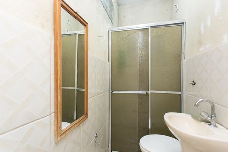 Casa para alugar com 28m², 2 quartos e sem vaga Casa para alugar com 28m², 2 quartos e sem vagaBanheiro