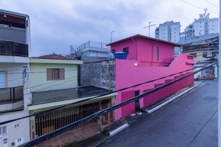 Vista Quarto 1 de casa de condomínio para alugar com 2 quartos, 50m² em Vila Picinin, São Paulo