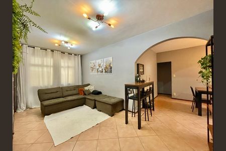 Apartamento à venda com 117m², 3 quartos e 1 vaga