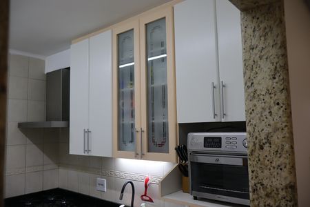 Apartamento à venda com 108m², 4 quartos e 2 vagasCozinha 