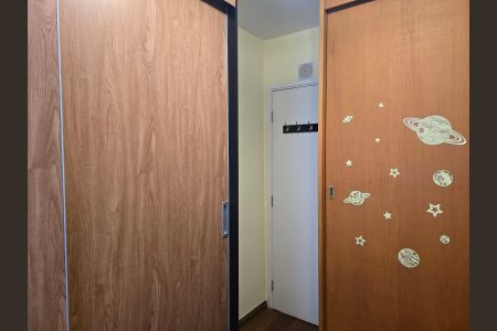 Apartamento à venda com 108m², 4 quartos e 2 vagas Apartamento à venda com 108m², 4 quartos e 2 vagasQuarto 03