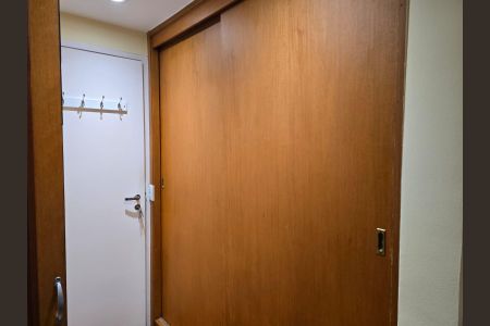 Apartamento à venda com 108m², 4 quartos e 2 vagas Apartamento à venda com 108m², 4 quartos e 2 vagasSuíte