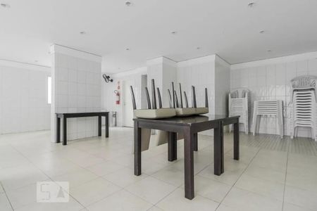 Apartamento à venda com 108m², 4 quartos e 2 vagas Apartamento à venda com 108m², 4 quartos e 2 vagasÁrea comum - Salão de festas