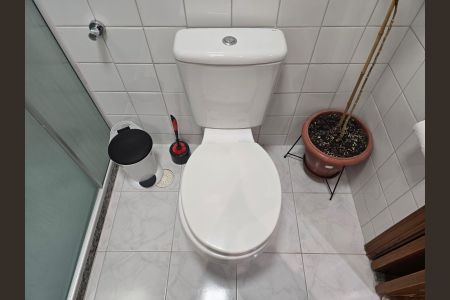 Apartamento à venda com 108m², 4 quartos e 2 vagas Apartamento à venda com 108m², 4 quartos e 2 vagasBanheiro Social