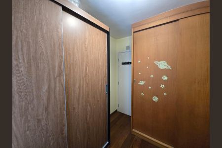 Apartamento à venda com 108m², 4 quartos e 2 vagas Apartamento à venda com 108m², 4 quartos e 2 vagasQuarto 03