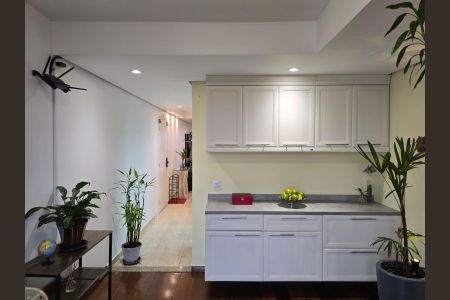 Apartamento à venda com 108m², 4 quartos e 2 vagas Apartamento à venda com 108m², 4 quartos e 2 vagasSala 02