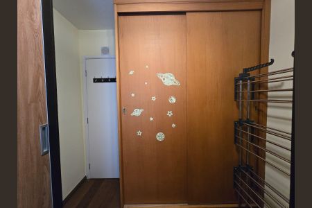 Apartamento à venda com 108m², 4 quartos e 2 vagas Apartamento à venda com 108m², 4 quartos e 2 vagasQuarto 03
