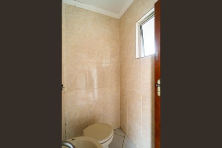 Casa para alugar com 250m², 3 quartos e 4 vagas Casa para alugar com 250m², 3 quartos e 4 vagasBanheiro de serviço