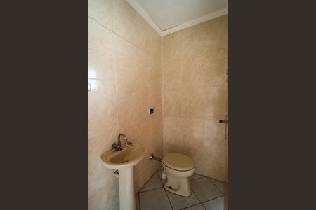 Casa para alugar com 250m², 3 quartos e 4 vagas Casa para alugar com 250m², 3 quartos e 4 vagasBanheiro de serviço