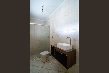 Casa para alugar com 250m², 3 quartos e 4 vagas Casa para alugar com 250m², 3 quartos e 4 vagasBanheiro da Suíte