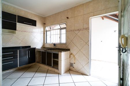 Casa para alugar com 250m², 3 quartos e 4 vagas Casa para alugar com 250m², 3 quartos e 4 vagasCozinha