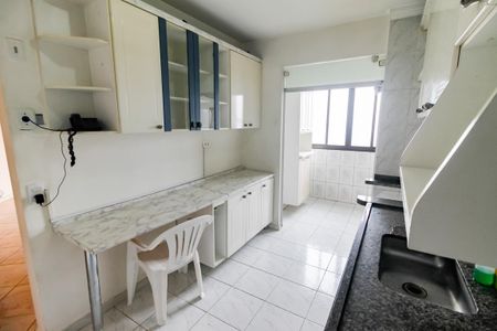 Apartamento para alugar com 68m², 2 quartos e 1 vaga Apartamento para alugar com 68m², 2 quartos e 1 vagaCozinha - Armários