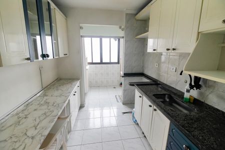 Apartamento para alugar com 68m², 2 quartos e 1 vaga Apartamento para alugar com 68m², 2 quartos e 1 vagaCozinha - Armários