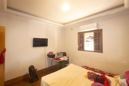 Quarto 1 de casa para alugar com 2 quartos, 150m² em Santa Cruz, Rio de Janeiro