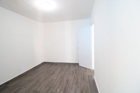 Quarto de casa para alugar com 1 quarto, 45m² em Jardim Santa Barbara, São Paulo