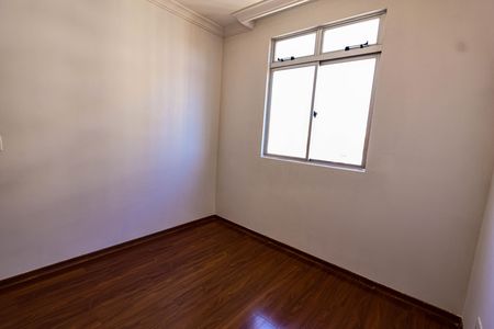 Apartamento à venda com 145m², 3 quartos e 3 vagasQuarto 2