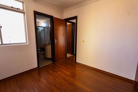 Apartamento à venda com 145m², 3 quartos e 3 vagasQuarto Suíte