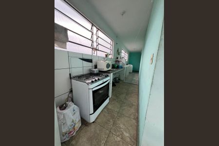 Cozinha de kitnet/studio para alugar com 1 quarto, 11m² em Santo Andre, Belo Horizonte