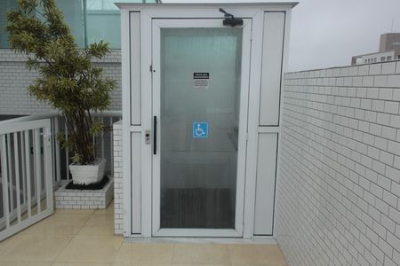 Apartamento para alugar com 84m², 2 quartos e 1 vagaÁrea comum - Piscina