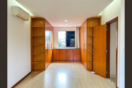 Apartamento para alugar com 364m², 4 quartos e 4 vagas
