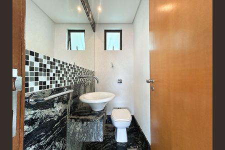 Apartamento para alugar com 364m², 4 quartos e 4 vagas