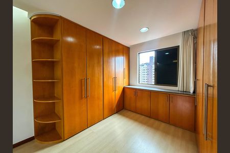 Apartamento para alugar com 364m², 4 quartos e 4 vagas