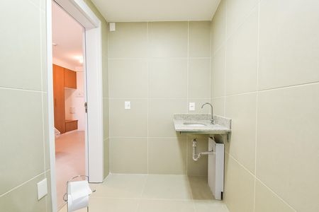 Studio para alugar com 32m², 1 quarto e sem vaga Studio para alugar com 32m², 1 quarto e sem vagaBanheiro