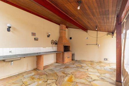 Apartamento à venda com 41m², 1 quarto e 1 vaga Apartamento à venda com 41m², 1 quarto e 1 vagaÁrea comum - Churrasqueira