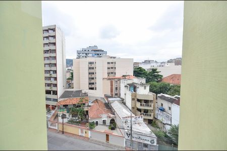 Sala de apartamento para alugar com 2 quartos, 85m² em Tijuca, Rio de Janeiro