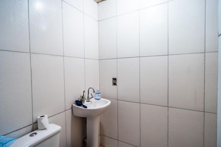 Apartamento para alugar com 52m², 2 quartos e sem vaga Apartamento para alugar com 52m², 2 quartos e sem vagaBanheiro