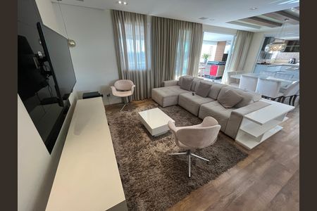 Sala de TV de apartamento à venda com 3 quartos, 141m² em Jardim Colombo, São Paulo