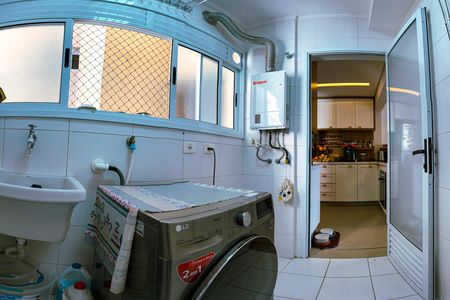 Apartamento à venda com 118m², 3 quartos e 3 vagas Apartamento à venda com 118m², 3 quartos e 3 vagasÁrea de Serviço