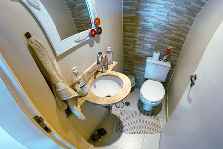 Apartamento à venda com 118m², 3 quartos e 3 vagas Apartamento à venda com 118m², 3 quartos e 3 vagasLavabo
