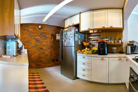 Cozinha de apartamento à venda com 3 quartos, 118m² em Vila Progredior, São Paulo