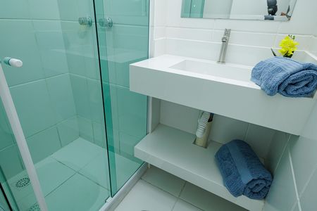 Apartamento à venda com 50m², 2 quartos e 1 vaga Apartamento à venda com 50m², 2 quartos e 1 vagaBanheiro da Suíte