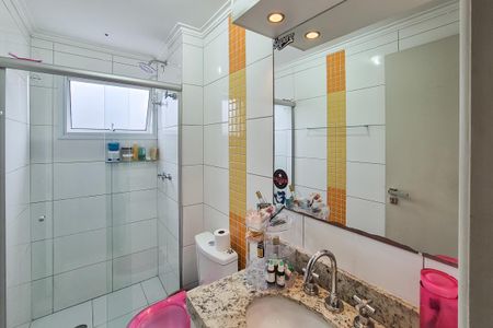 Apartamento à venda com 130m², 4 quartos e 3 vagas Apartamento à venda com 130m², 4 quartos e 3 vagasBanheiro da Suíte 2