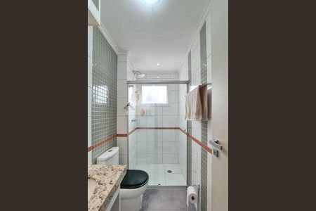 Apartamento à venda com 130m², 4 quartos e 3 vagas Apartamento à venda com 130m², 4 quartos e 3 vagasBanheiro da Suíte 3