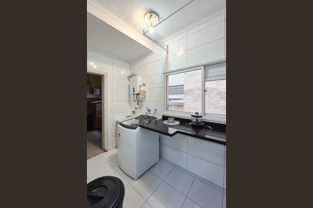 Apartamento à venda com 130m², 4 quartos e 3 vagas Apartamento à venda com 130m², 4 quartos e 3 vagasÁrea de Serviço