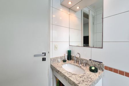 Apartamento à venda com 130m², 4 quartos e 3 vagas Apartamento à venda com 130m², 4 quartos e 3 vagasBanheiro da Suíte 3