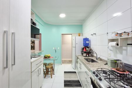 Apartamento à venda com 130m², 4 quartos e 3 vagas Apartamento à venda com 130m², 4 quartos e 3 vagasCozinha