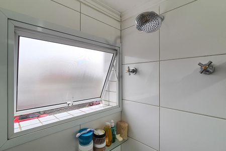 Apartamento à venda com 130m², 4 quartos e 3 vagas Apartamento à venda com 130m², 4 quartos e 3 vagasBanheiro da Suíte 2