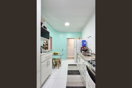 Apartamento à venda com 130m², 4 quartos e 3 vagas Apartamento à venda com 130m², 4 quartos e 3 vagasCozinha