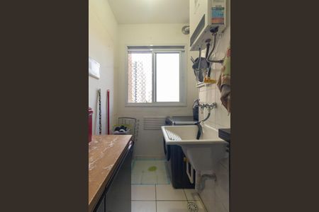 Apartamento para alugar com 44m², 2 quartos e 1 vaga Apartamento para alugar com 44m², 2 quartos e 1 vagaCozinha e Área de Serviço