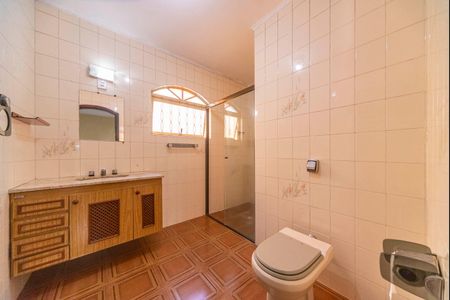 Casa para alugar com 168m², 3 quartos e 3 vagas Casa para alugar com 168m², 3 quartos e 3 vagasBanheiro Social