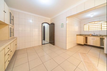 Casa para alugar com 168m², 3 quartos e 3 vagas Casa para alugar com 168m², 3 quartos e 3 vagasCopa