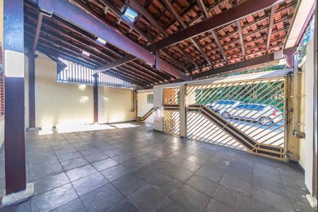 Casa para alugar com 168m², 3 quartos e 3 vagas Casa para alugar com 168m², 3 quartos e 3 vagasGaragem