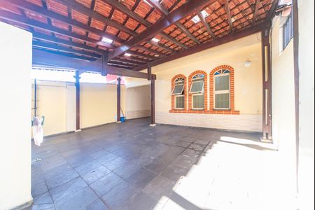 Casa para alugar com 168m², 3 quartos e 3 vagas Casa para alugar com 168m², 3 quartos e 3 vagasGaragem