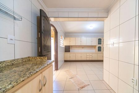 Casa para alugar com 168m², 3 quartos e 3 vagas Casa para alugar com 168m², 3 quartos e 3 vagasCozinha
