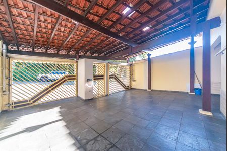 Casa para alugar com 168m², 3 quartos e 3 vagas Casa para alugar com 168m², 3 quartos e 3 vagasGaragem