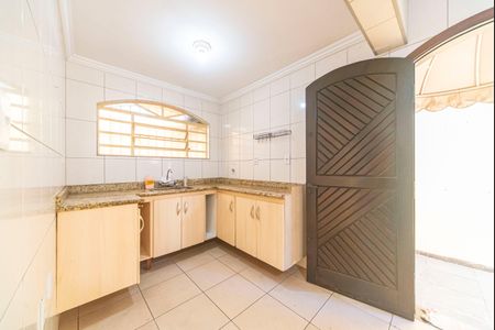 Casa para alugar com 168m², 3 quartos e 3 vagas Casa para alugar com 168m², 3 quartos e 3 vagasCozinha